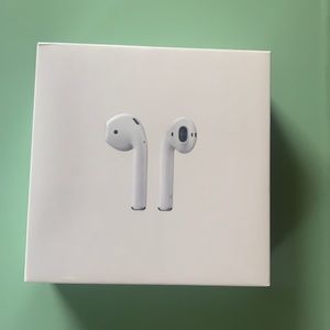 NWT APPLE AIRPODS